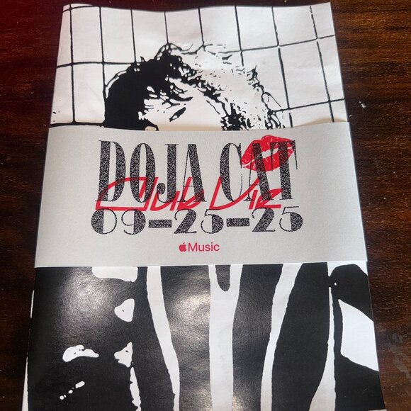 Doja Cat "Vie" Gift Bag - Picture 8 of 8